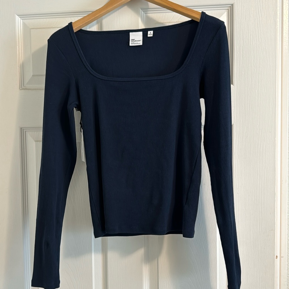 NWT Aritzia TNA Home Stretch tee